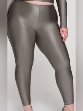 Skims Shine Spandex Jersey Legging in Gray Chalk. SL42